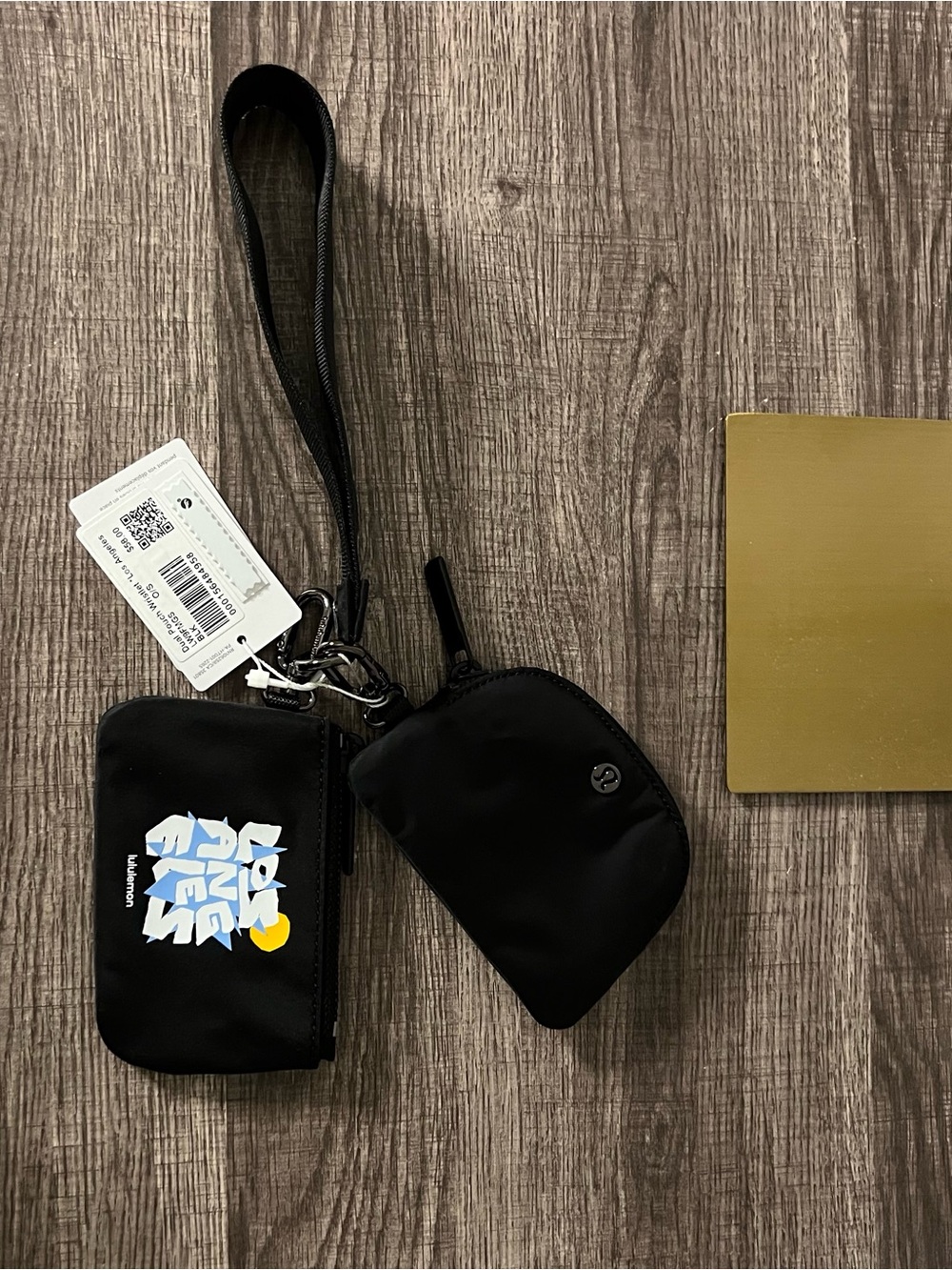 Lululemon pouch wristlet